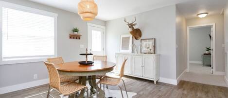 Breakfast area right off the kitchen for enjoying a family meal together 