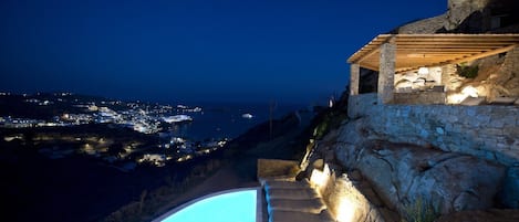 Luxury Psarrou Villa | 3 Bedrooms | Villa Azurite | Stunning Sea and Beach Views