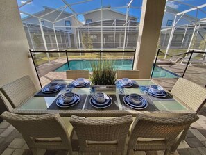 Outdoor Dining set with 8 chairs 