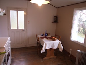 Living room, entrance and dining end