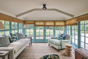 The orangery at Bridlepath Cottage, North Wessex Downs