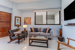 Condo - Image 3