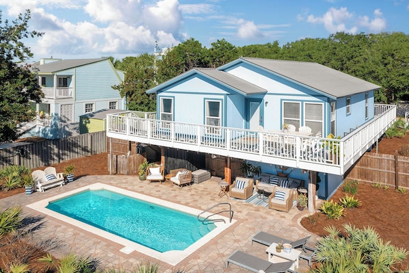 Beach Buddy Exterior