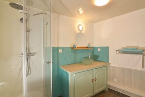 Salle de douche - en suite