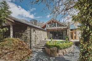 The exterior of Shepherd's View, Lake District