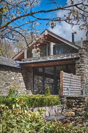 The exterior of Shepherd's View, Lake District