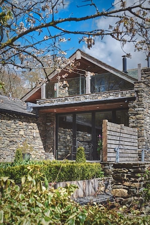 The exterior of Shepherd's View, Lake District