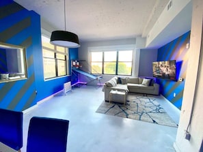 Living room /Arcade area