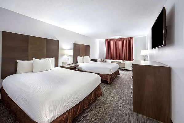 2 Queen size beds; perfect for your vacation!
