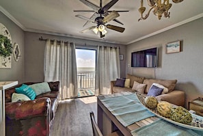 Living Area | Beach Views | Central A/C | Single-Story Unit