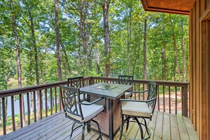 Deck | Fire Pit Table | Lake Views