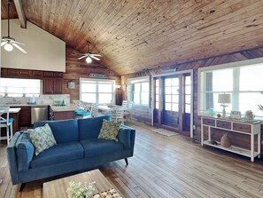 Open Concept Space- Deck Access