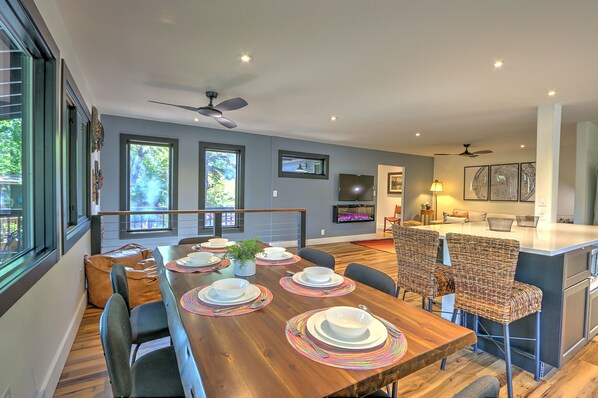 Dining area in open kitchen & living space