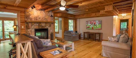 Living Room with Gas Fireplace and HDTV