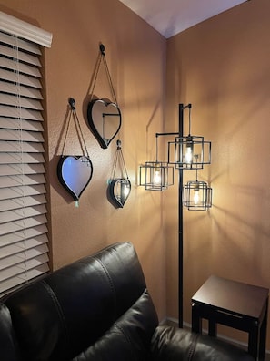 Modern lighting brightens up the space in the evening.
