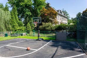 Sport court