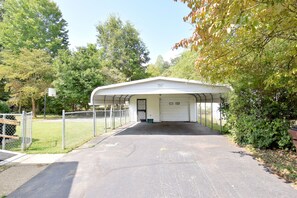 2 Car, Car port and garage
