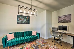 Office | WFH Friendly | Futon