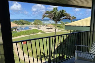 BEACHFRONT RESORT, OCEAN VIEW