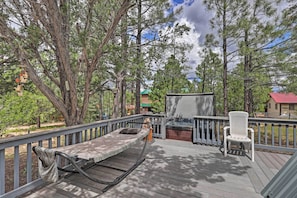 Deck | Private Hot Tub