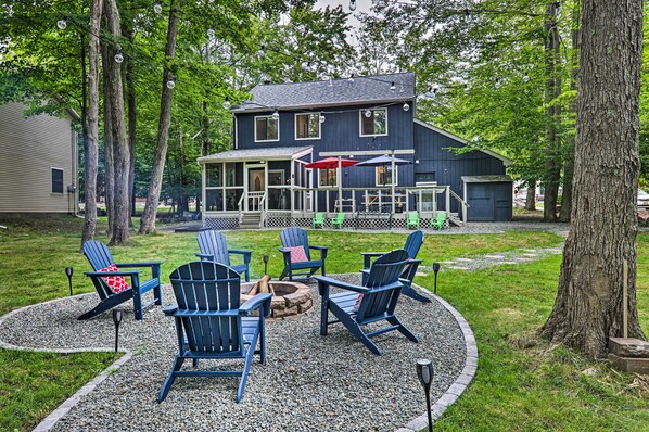 Tobyhanna Vacation Rental | 3BR | 2BA | 1,344 Sq Ft | Stairs Required