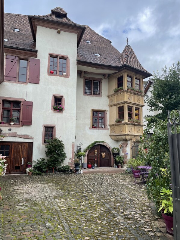 Exterior