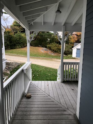 Front porch entrance