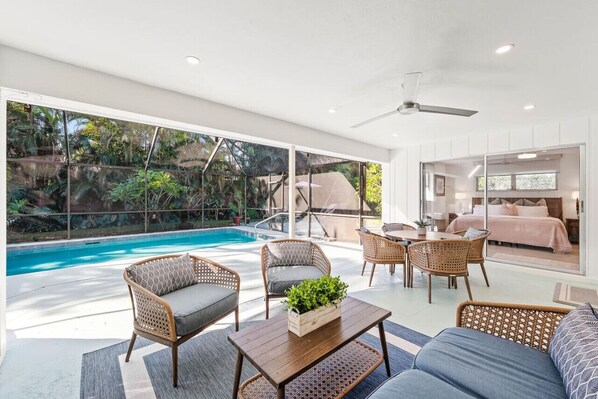 Spacious Outdoor Dining area