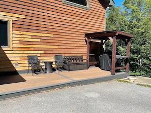 Back deck, grill hut