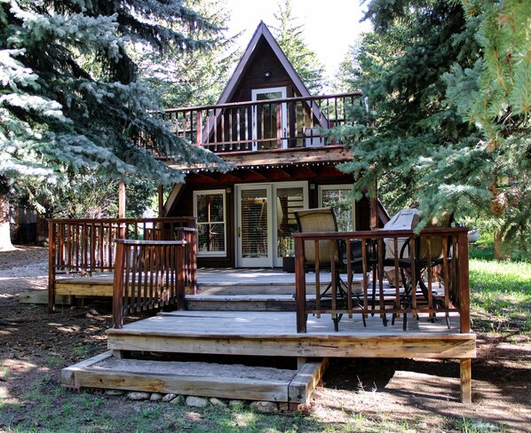 Rocky Mountain River Retreat