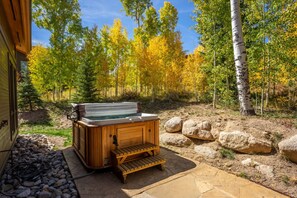 Private hot tub