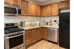 Full kitchen with all new appliances.