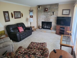 Large livingroom and fireplace