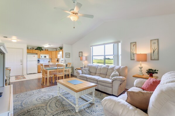 Sebring Vacation Rental | 2BR | 2BA | 1,100 Sq Ft | Step-Free Access