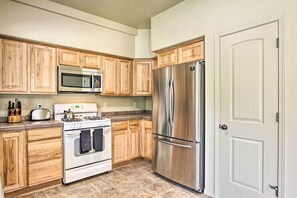 Kitchen | Fully Equipped