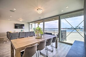 Dining Area | 1,520 Sq Ft | 1-Story Townhome