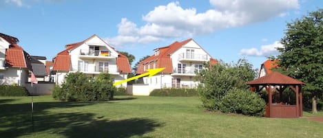 Garten und Ansicht zur Wohnung