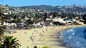 Laguna Beach is one of California’s most beloved destinations. The endless dreamy beaches, magnificent sunsets and so many things to explore in the area! 