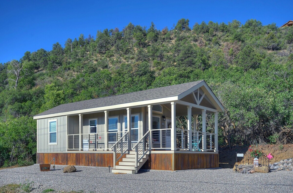 Cabin with Riverfront Views/Access – Privacy, A/C, Easy Drive to Town, Lakes