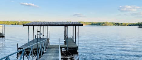 Dock with direct access to the open water and amazing views!