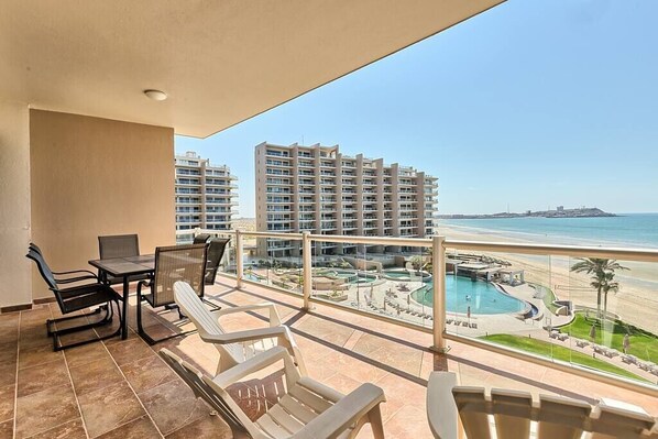 Stunning Ocean Front Patio View