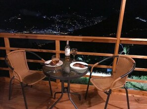 屋外ダイニングエリア