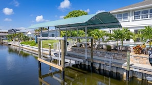 Covered boat lift included with the rental will accommodate up to a 26" boat 