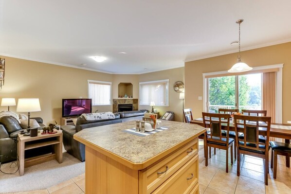 Island, Dining Table, Living Room and Balcony