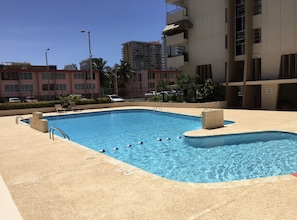 Large pool, ample community areas 