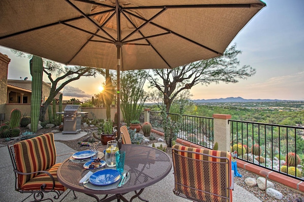 Oro Valley Vacation Rental | 3BR | 2BA | 1,516 Sq Ft | Step-Free Access