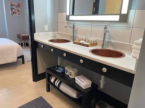 Double bathroom sink