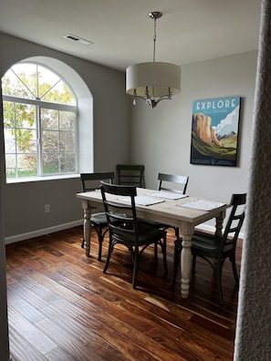 Dining room-Seats Six