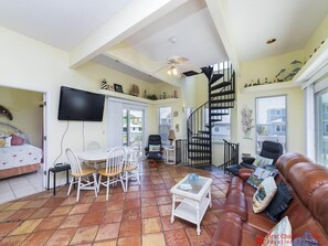 Margarativille Home
