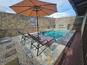Refreshing private pool